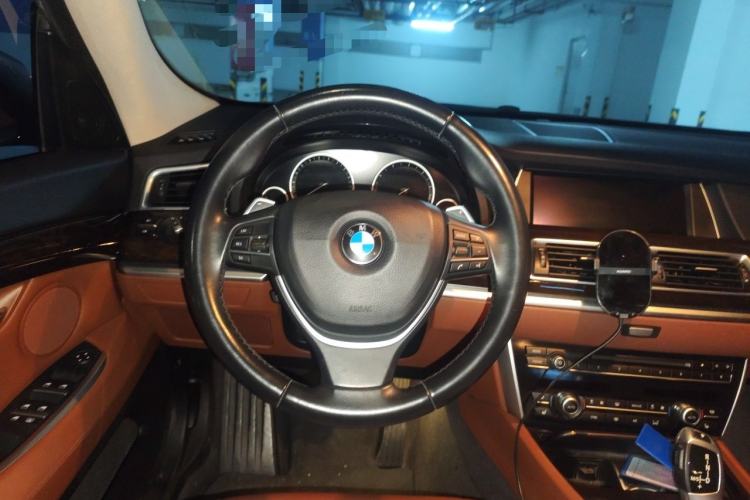 Used BMW 5 Series GT 2014 535i Leading Model Steering Wheel