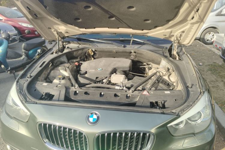 Used BMW 5 Series GT 2014 528i Leading Model Engine Bay