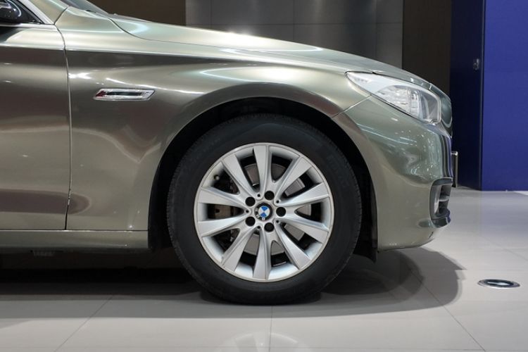 Used BMW 5 Series GT 2014 528i Leading Model Exterior 11