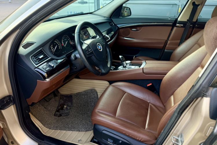 Used BMW 5 Series GT 2014 528i Leading Model Interior 1