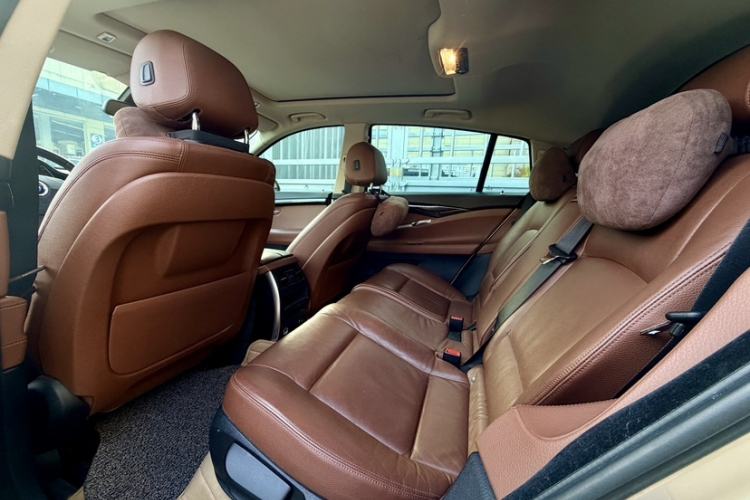 Used BMW 5 Series GT 2014 528i Leading Model Interior 2