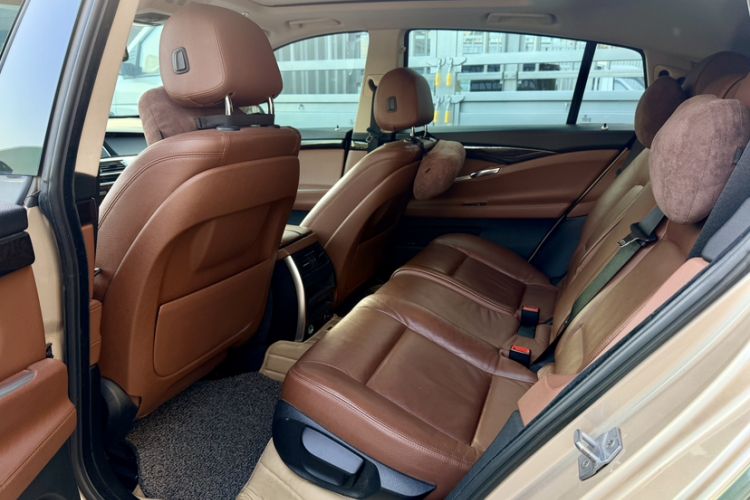 Used BMW 5 Series GT 2014 528i Leading Model Interior 4