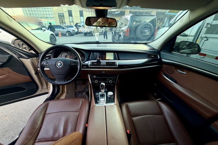 Used BMW 5 Series GT 2014 528i Leading Model Interior 7