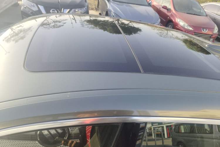Used BMW 5 Series GT 2014 528i Leading Model Roof