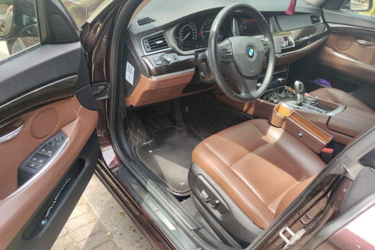 Used BMW 5 Series GT 2014 528i Leading Model Driver Seat