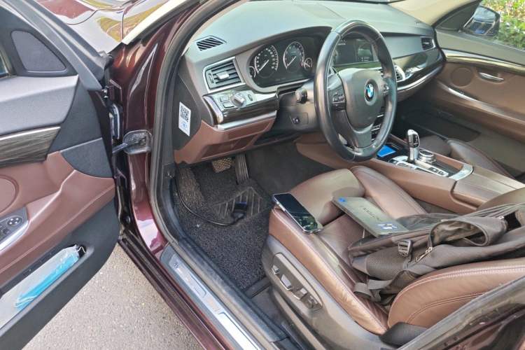 Used BMW 5 Series GT 2014 528i Luxury Edition Driver Seat