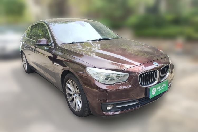 Used BMW 5 Series GT 2014 528i Leading Model Front Right 45 Deg