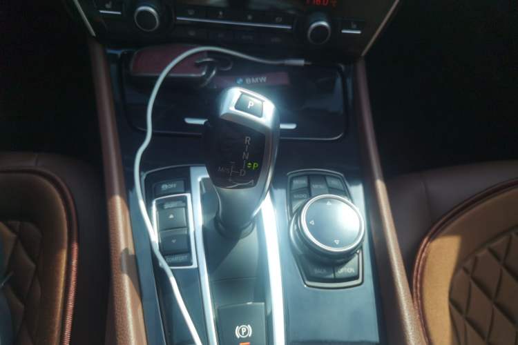 Used BMW 5 Series GT 2014 528i Leading Model Gear Lever