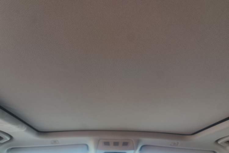 Used BMW 5 Series GT 2014 528i Leading Model Headliner