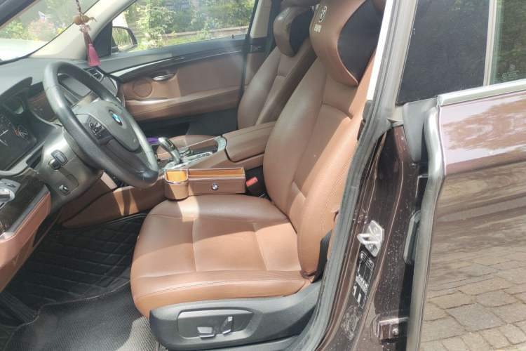 Used BMW 5 Series GT 2014 528i Leading Model Left Front Seat