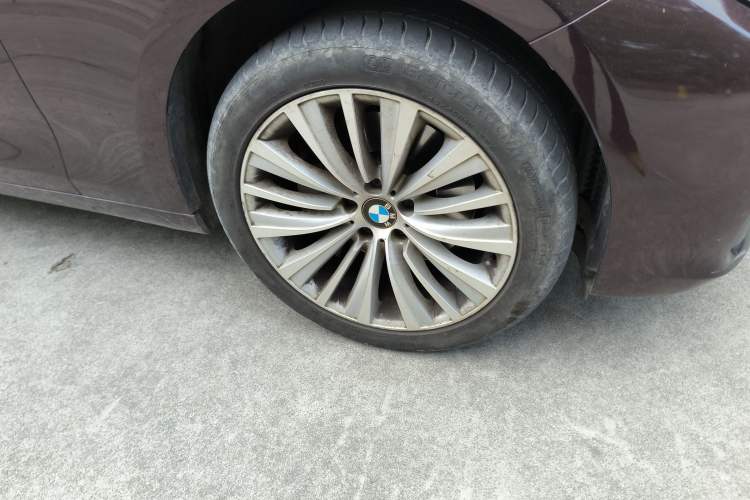 Used BMW 5 Series GT 2014 535i Luxury Edition Right Front Wheel Hub