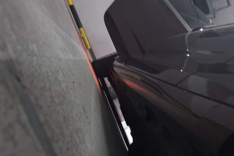 Used BMW 5 Series GT 2014 528i Luxury Edition Chassis Front Right