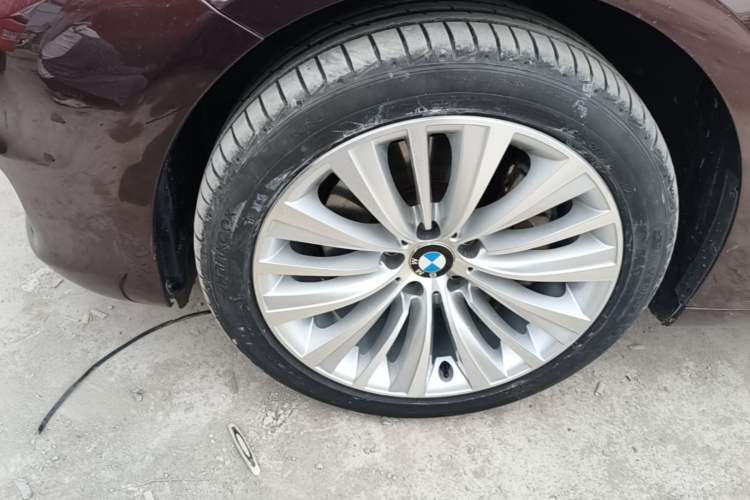 Used BMW 5 Series GT 2014 528i Luxury Edition Exterior 1