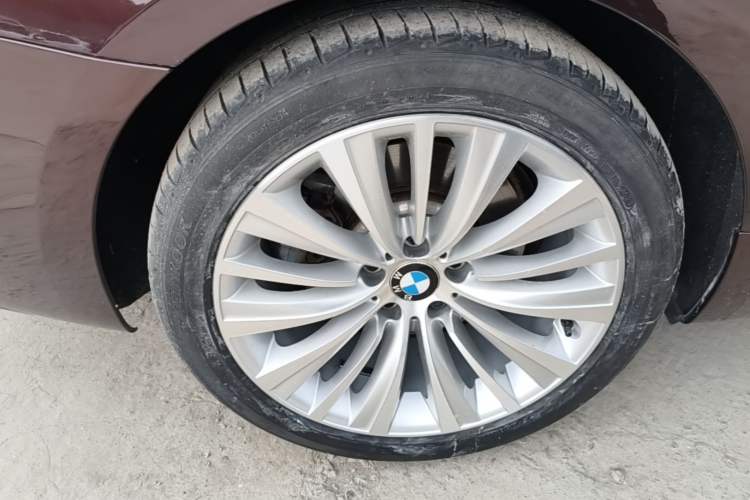 Used BMW 5 Series GT 2014 528i Luxury Edition Exterior 2