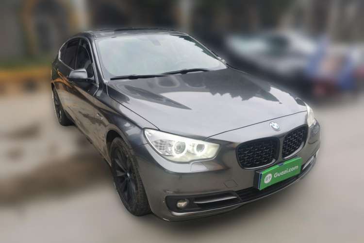 Used BMW 5 Series GT 2014 528i Leading Model Front Right 45 Deg