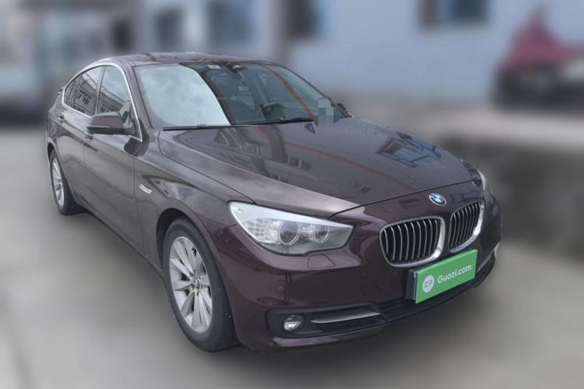 Used BMW 5 Series GT 2014 528i Leading Model Front Right 45 Deg