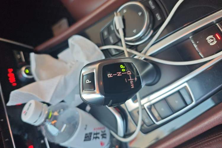 Used BMW 5 Series GT 2014 535i Leading Model Gear Lever