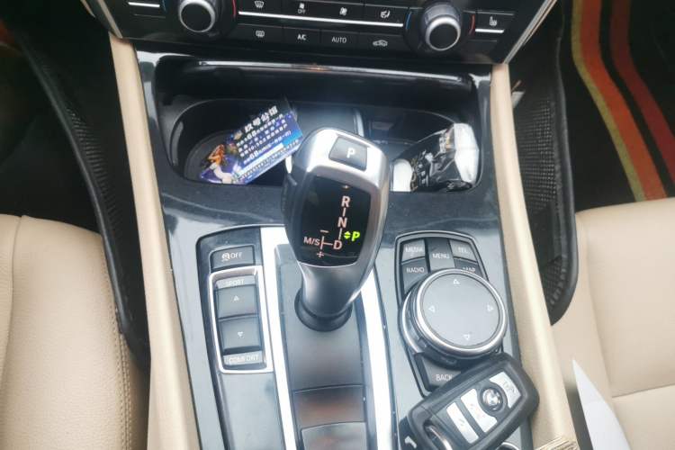 Used BMW 5 Series GT 2014 528i Leading Model Gear Lever