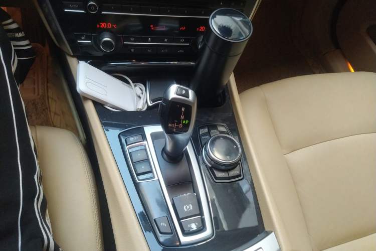 Used BMW 5 Series GT 2014 528i Leading Model Gear Lever