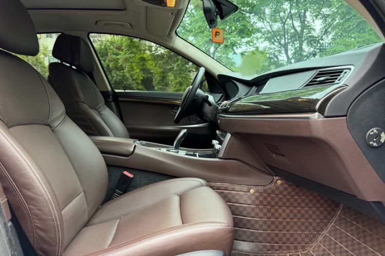 Used BMW 5 Series GT 2014 528i Luxury Edition Interior 5