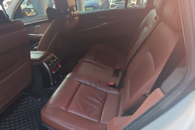 Used BMW 5 Series GT 2014 535i Leading Model Left Rear Seat