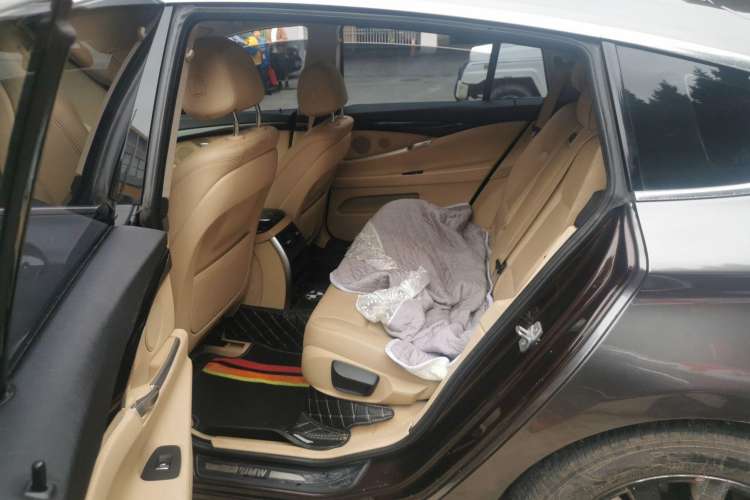 Used BMW 5 Series GT 2014 528i Leading Model Left Rear Seat