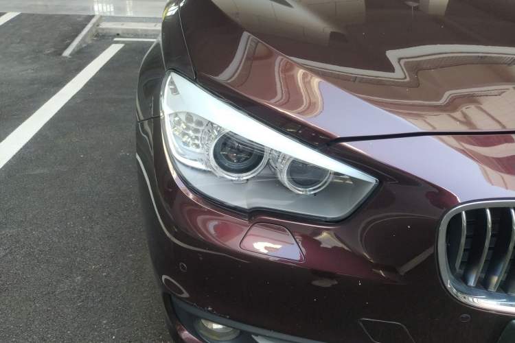 Used BMW 5 Series GT 2014 528i Leading Model Right Front Headlight