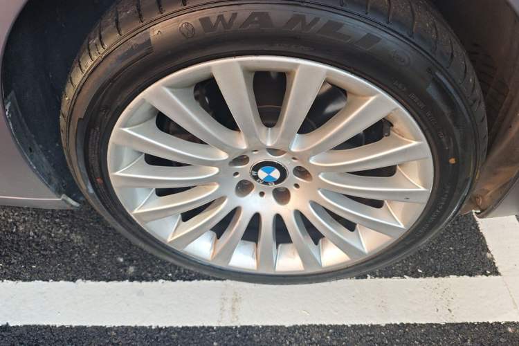 Used BMW 5 Series GT 2014 535i Leading Model Right Front Wheel Hub