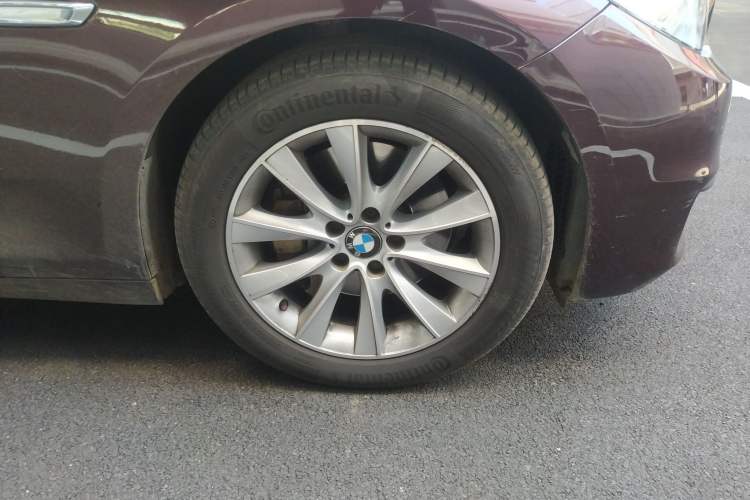 Used BMW 5 Series GT 2014 528i Leading Model Right Front Wheel Hub