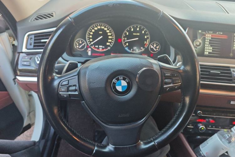 Used BMW 5 Series GT 2014 535i Leading Model Steering Wheel