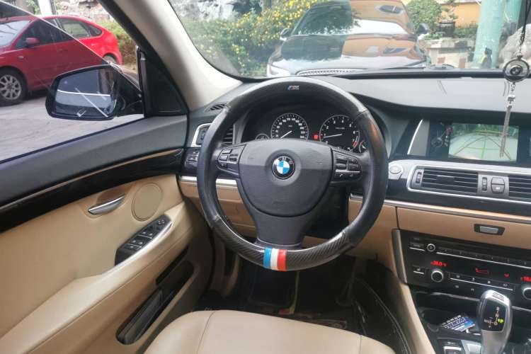 Used BMW 5 Series GT 2014 528i Leading Model Steering Wheel