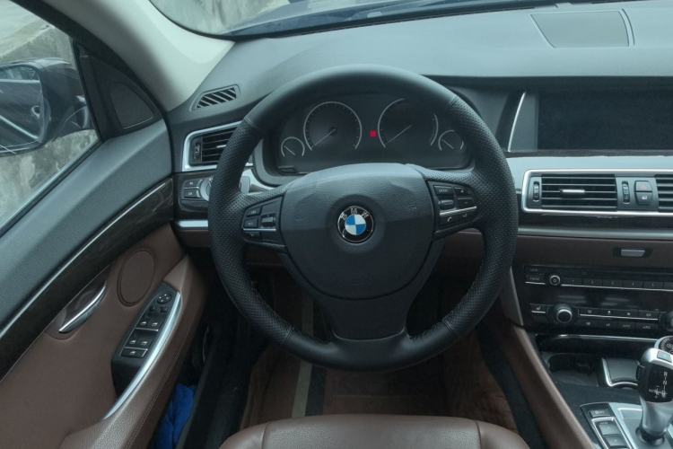Used BMW 5 Series GT 2014 528i Leading Model Steering Wheel