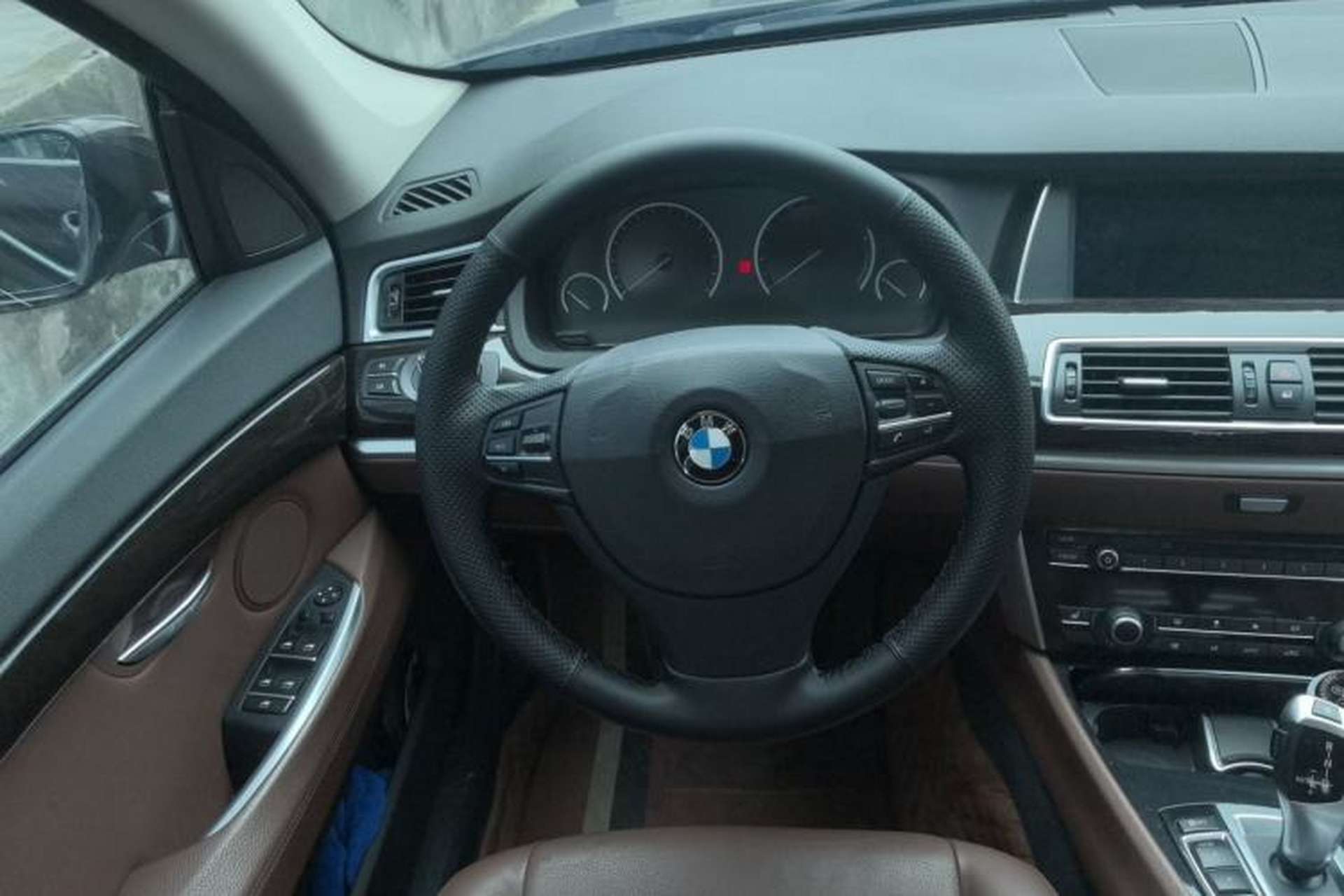 Used BMW 5 Series GT 2014 528i Leading Model Steering Wheel