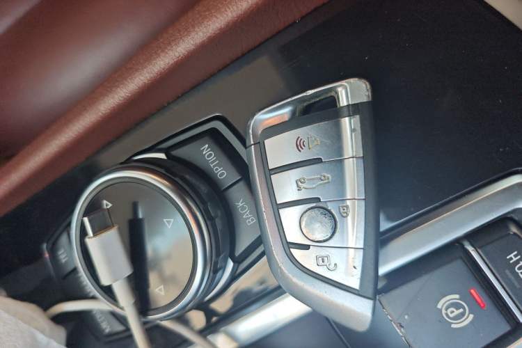 Used BMW 5 Series GT 2014 535i Leading Model Vehicle Key