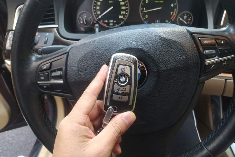Used BMW 5 Series GT 2014 528i Leading Model Vehicle Key