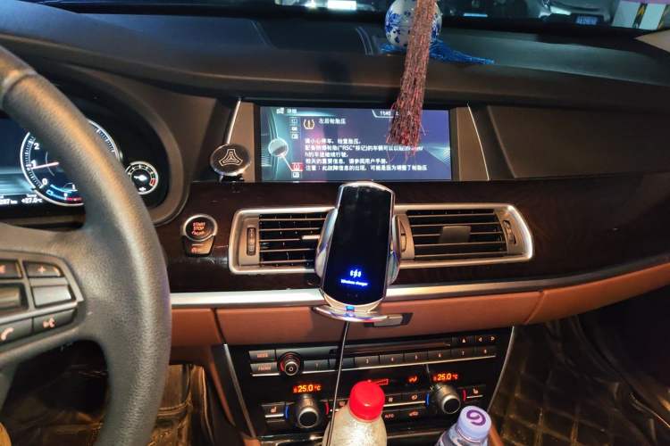 Used BMW 5 Series GT 2014 528i Leading Model Audio And AC Panel