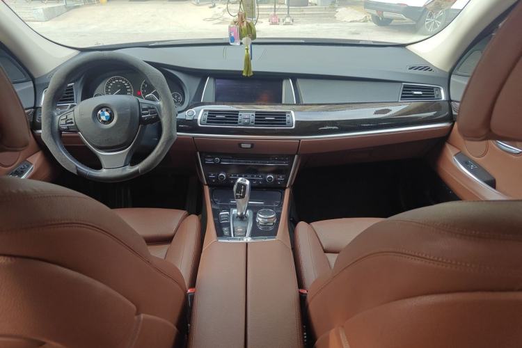 Used BMW 5 Series GT 2014 535i xDrive Center Console