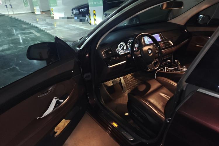 Used BMW 5 Series GT 2014 528i Luxury Edition Driver Seat