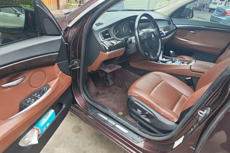 Used BMW 5 Series GT 2014 528i Leading Model Driver Seat