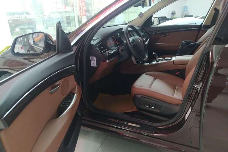 Used BMW 5 Series GT 2014 528i Leading Model Driver Seat
