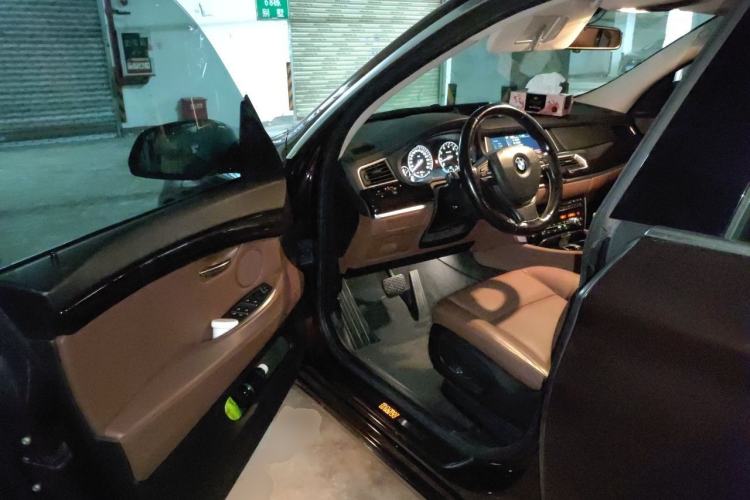 Used BMW 5 Series GT 2014 535i Leading Model Driver Seat