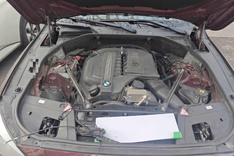 Used BMW 5 Series GT 2014 535i Leading Model Engine Bay