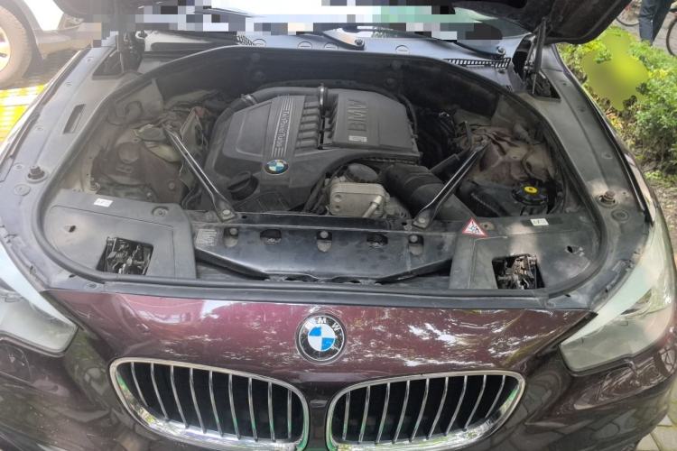 Used BMW 5 Series GT 2014 535i Leading Model Engine Bay