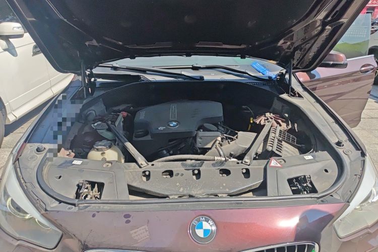 Used BMW 5 Series GT 2014 528i Leading Model Engine Bay