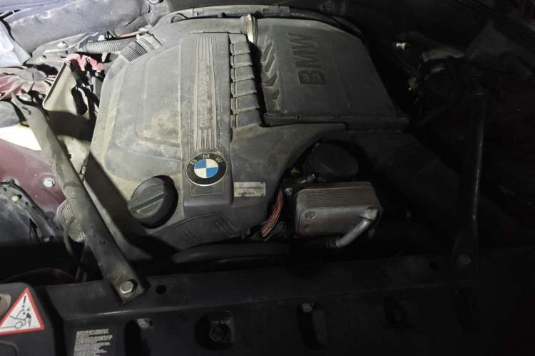 Used BMW 5 Series GT 2014 535i Leading Model Engine Bay