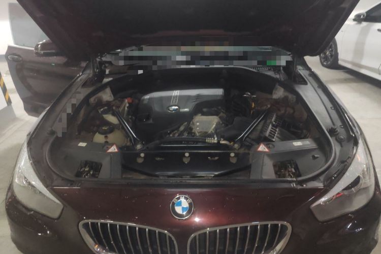 Used BMW 5 Series GT 2014 528i Leading Model Engine Bay