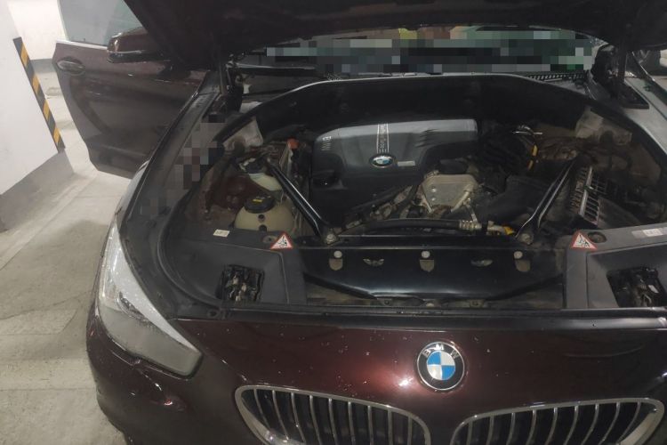 Used BMW 5 Series GT 2014 528i Leading Model Engine Bay Right