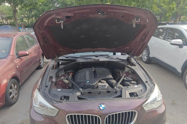 Used BMW 5 Series GT 2014 535i xDrive Engine Bay