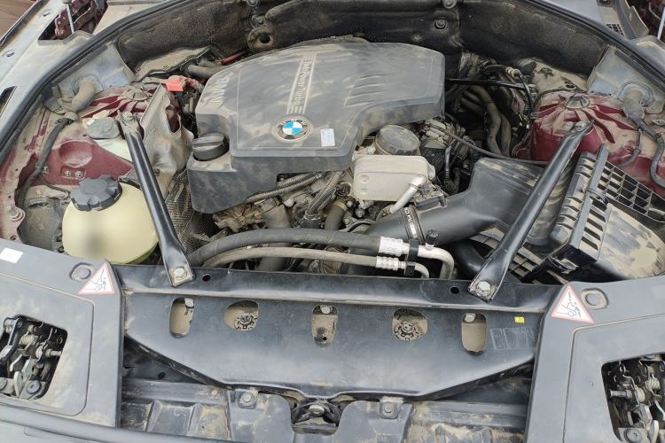 Used BMW 5 Series GT 2014 528i Leading Model Engine Bay