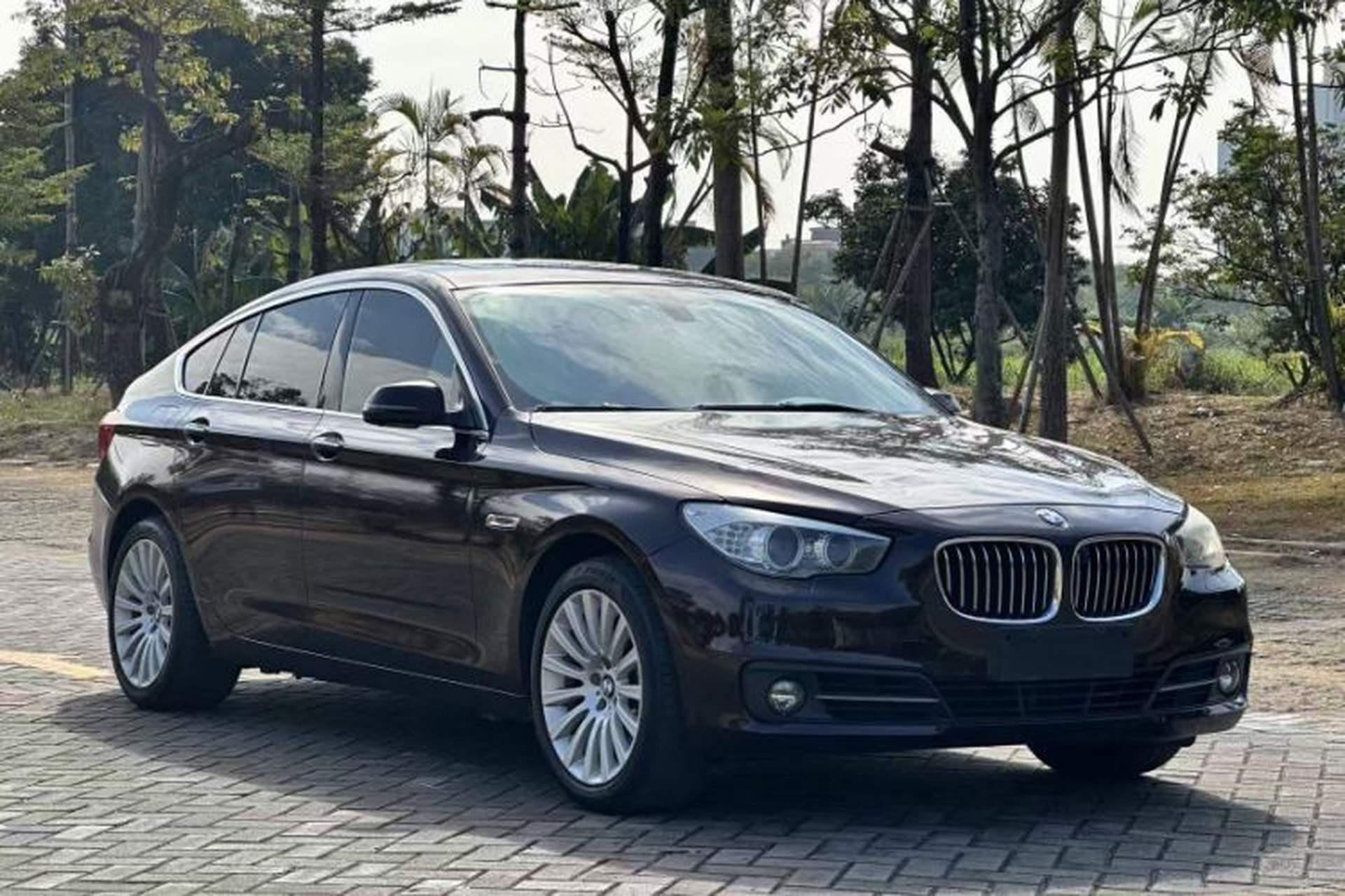 Used BMW 5 Series GT 2014 535i Leading Model Exterior 3